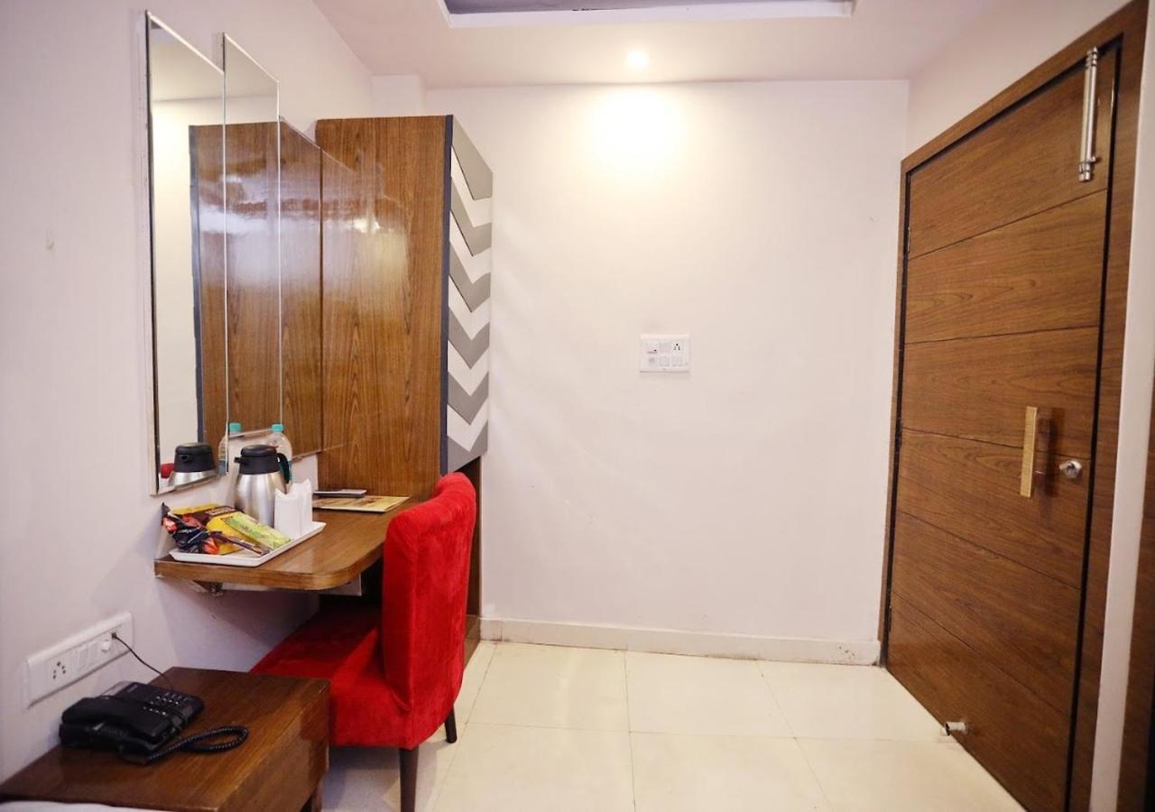 Hotel Jai Balaji, Paharganj, New Delhi Railway Station Екстер'єр фото